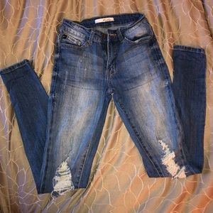 Kancan high rise distressed knee skinny jeans 25